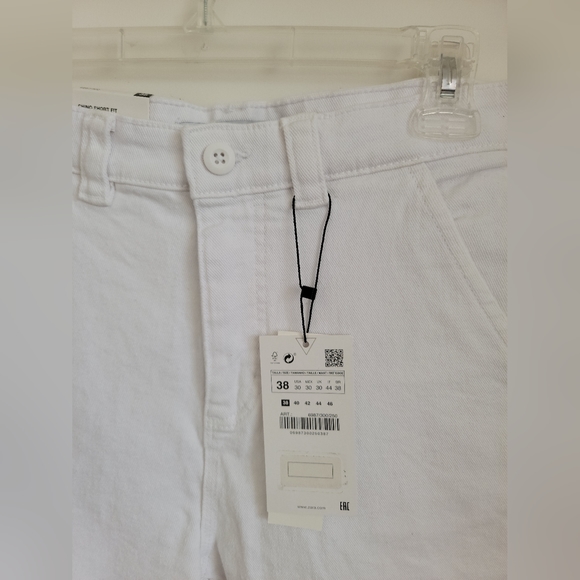 Zara Mens Chino Shorts - Picture 2 of 5